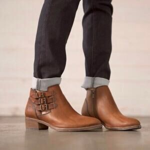 Frye Ray Belted Bootie Brown Leather Ankle Boots Women’s 8.5M Triple Buckle EUC